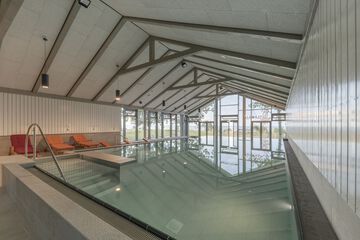 Infinity pool