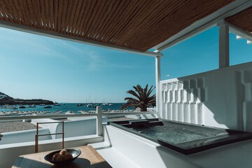 Jetted tub