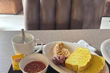 Breakfast meal