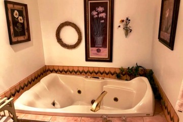 Jetted tub