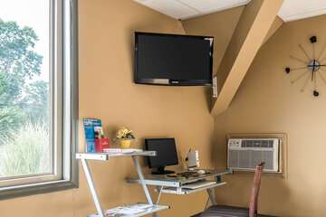 Business Center 6 of 6