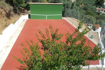 Tennis court