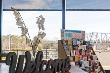 Gadsden Inn and Suites