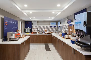 Breakfast/Coffee Service 27 of 36