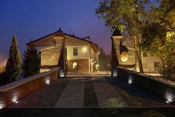 Front of property - evening/night