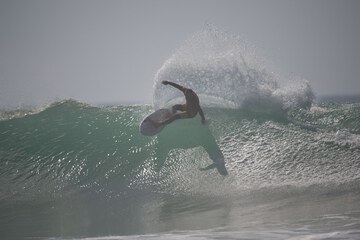Surfing/boogie boarding