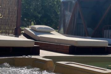 Private spa tub