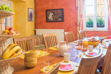 Breakfast area