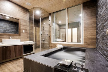Jetted tub