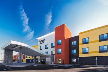 Fairfield Inn & Suite by Marriott Fresno Yosemite Intl Airport