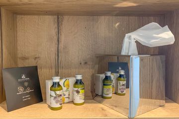 Bathroom amenities