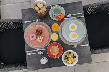 Breakfast meal