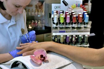 Nail salon
