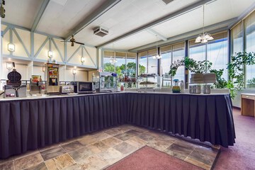 Breakfast/Coffee Service 14 of 15