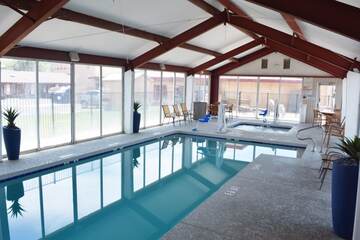 Pool 10 of 30