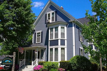 Brewster House Bed & Breakfast
