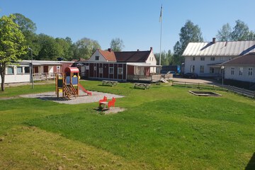 Children's play area - outdoor