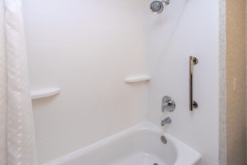 Room 33 of 135
