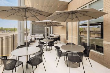 Terrace/Patio 33 of 34