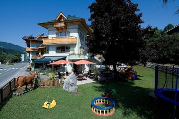 Children's play area - outdoor
