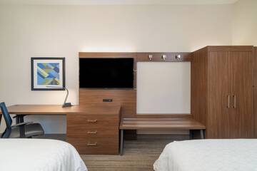 Room 25 of 44