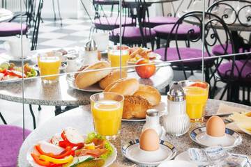 Breakfast area