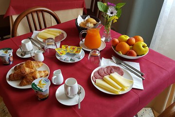 Breakfast meal