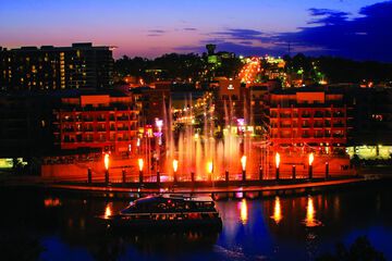 Hotel Exterior 80 of 82