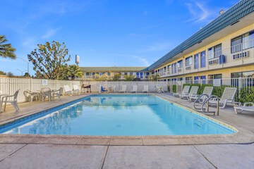 Motel 6 King City CA