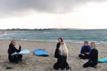 Surfing/boogie boarding