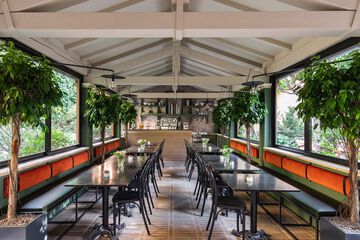 Breakfast area