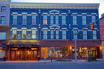 Hotel on North