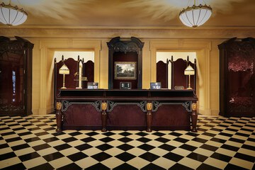 Concierge desk