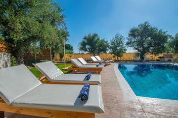 Private pool