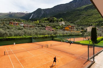 Tennis court