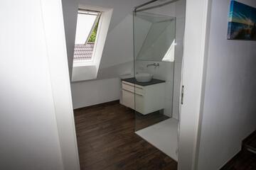 Photo 34