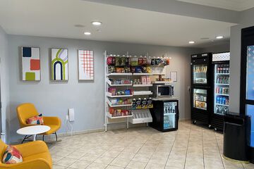 Snack bar