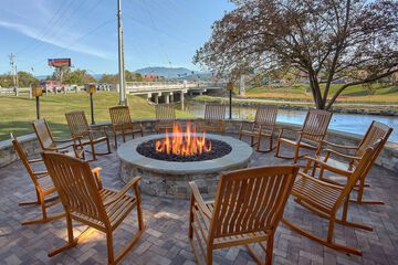 Terrace/Patio 24 of 33