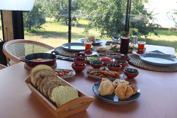 Breakfast meal