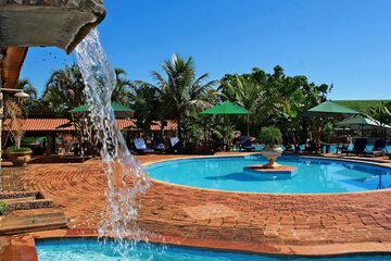Pool waterfall