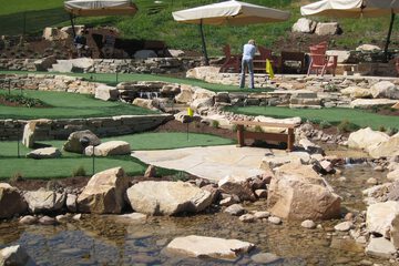 Mini-golf