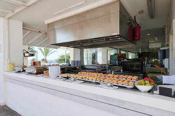 Snack bar
