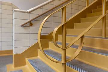 Handrails in stairways