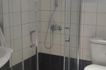 Photo 33