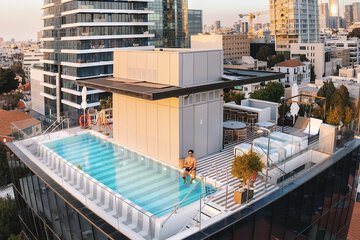 Rooftop pool