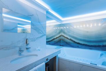 Jetted tub