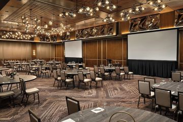 Hotel Interior 32 of 160