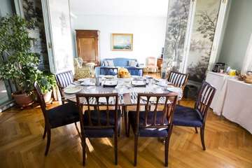 Breakfast area