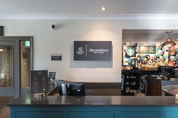 Check-in/check-out kiosk
