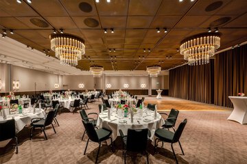 Indoor wedding